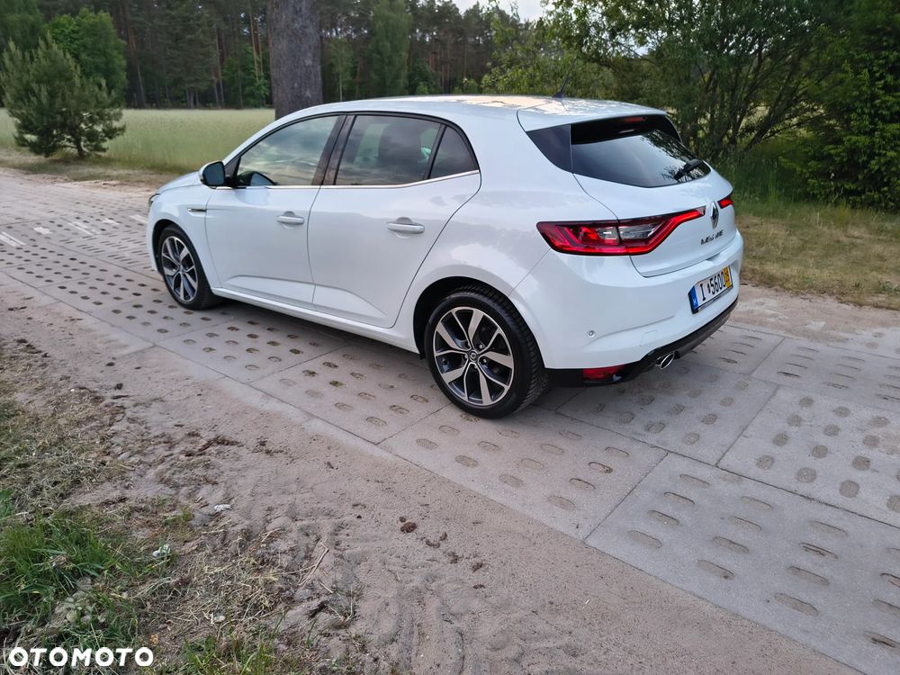 Renault Megane ENERGY dCi 130 BOSE EDITION - 37