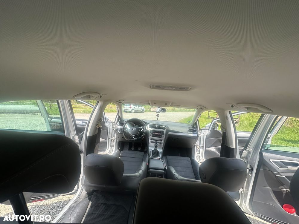 Volkswagen Golf 1.6 TDI 4Motion - 11