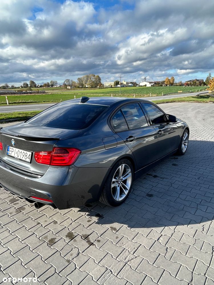 BMW Seria 3 335i - 7