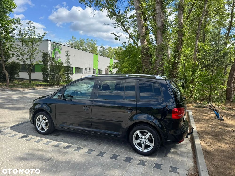 Volkswagen Touran 2.0 TDI Highline DSG - 4