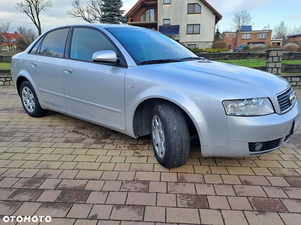Audi A4 Limousine - 2