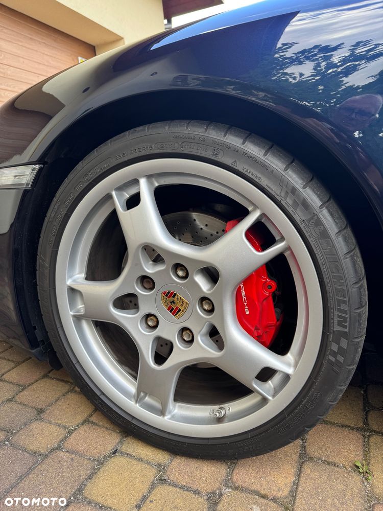 Porsche 911 Carrera S - 4