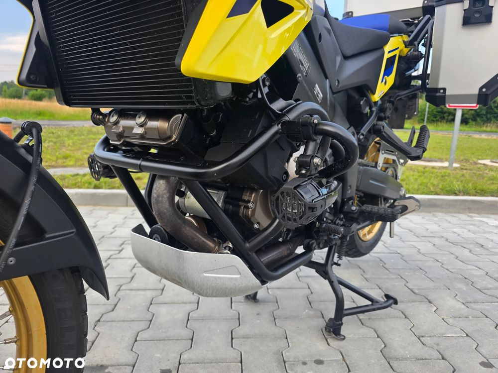 Suzuki V-STROM - 13