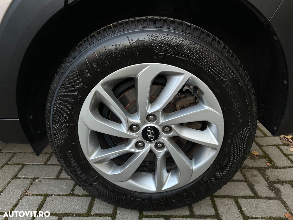 Hyundai Tucson blue 1.7 CRDi 2WD DCT Style - 37