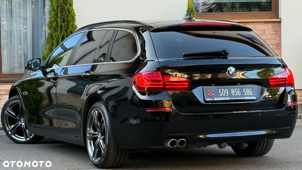 BMW Seria 5 525d Touring Modern Line - 12