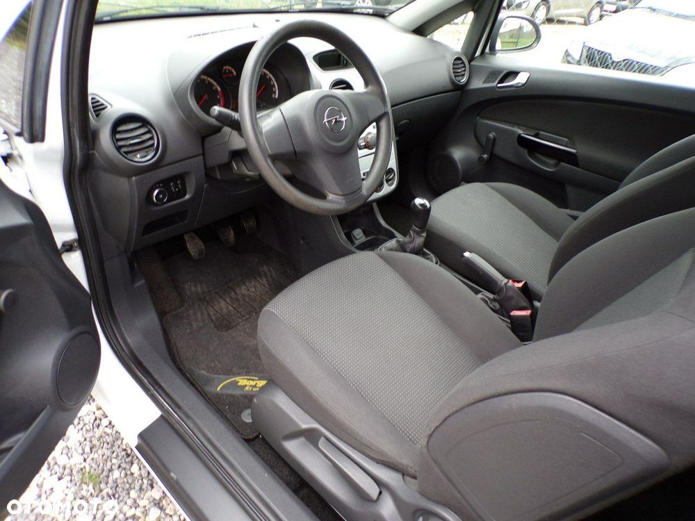 Opel Corsa - 24