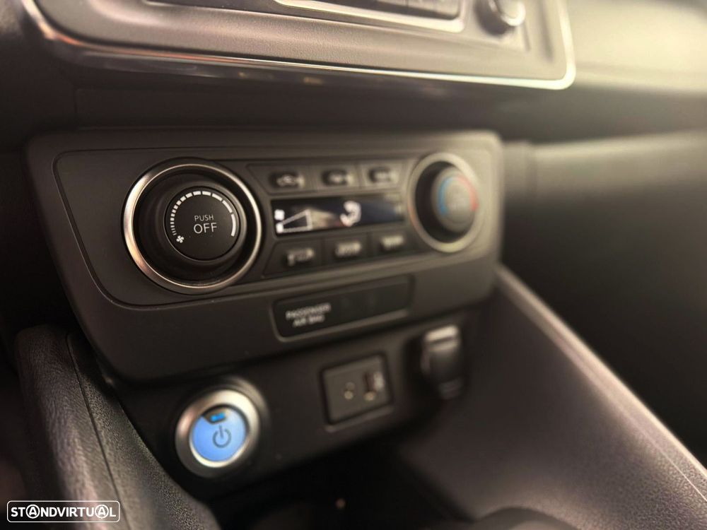 Nissan Leaf - 15