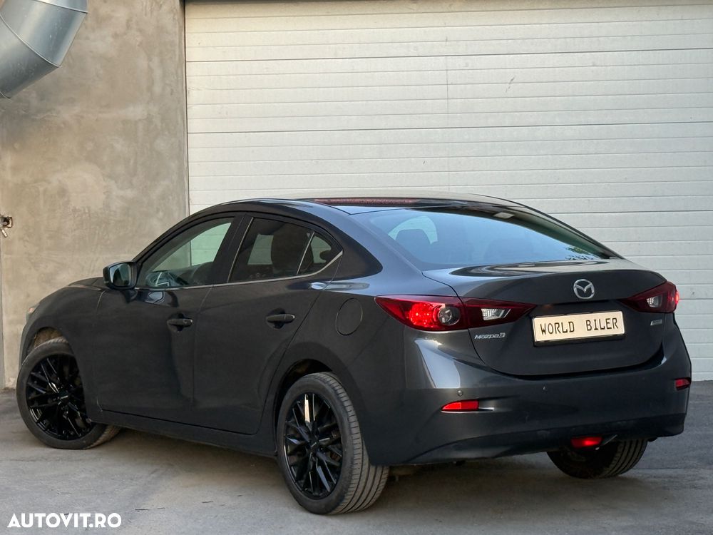Mazda 3 - 4