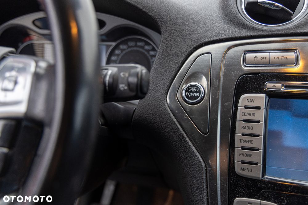 Ford Mondeo SW 2.0 Titanium - 14