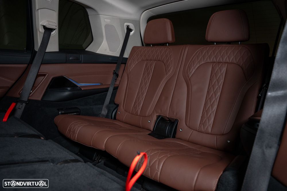 BMW X7 xDrive30d - 10