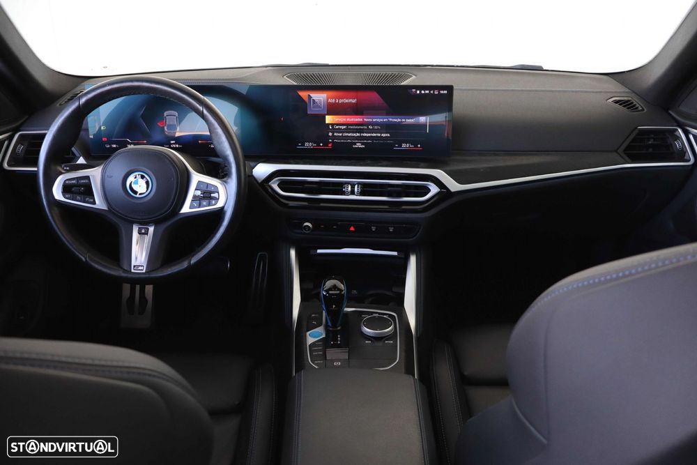 BMW i4 eDrive40 Pack Desportivo M - 23