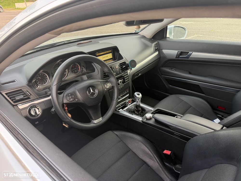 Mercedes-Benz E 250 CDi Avantgarde BlueEfficiency - 12