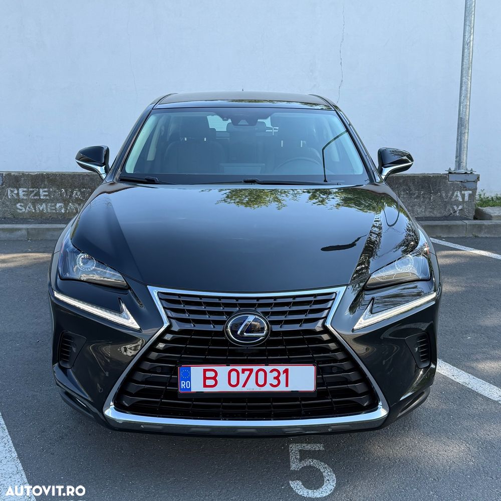 Lexus Seria NX 300h Executive Line - 9