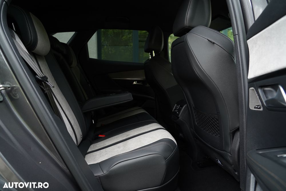 Peugeot 3008 PHEV EAT8 4X4 GT Pack - 25