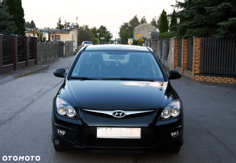 Hyundai i30 1.6 CRDi Comfort EU5 - 9
