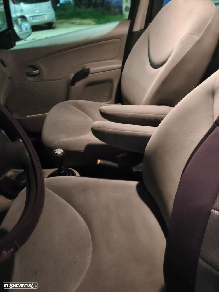 Citroën C3 1.1 SX + - 6