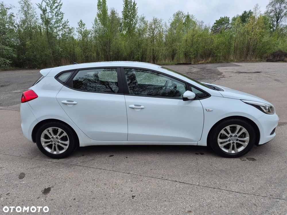 Kia Ceed 1.4 CVVT Fifa World Cup Edition - 7