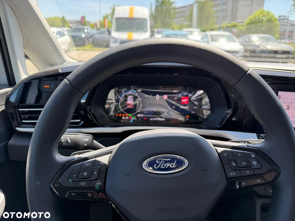 Ford Tourneo Connect Grand - 20