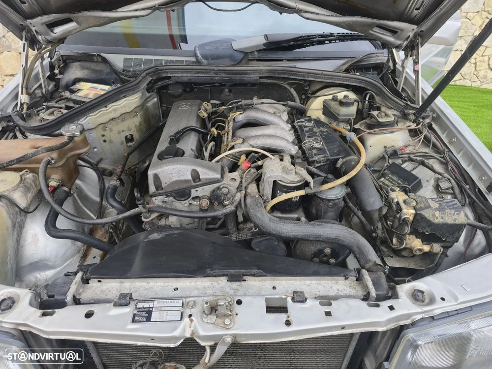 Mercedes-Benz W201 (1982-1993) 190 D 2.0 - 2