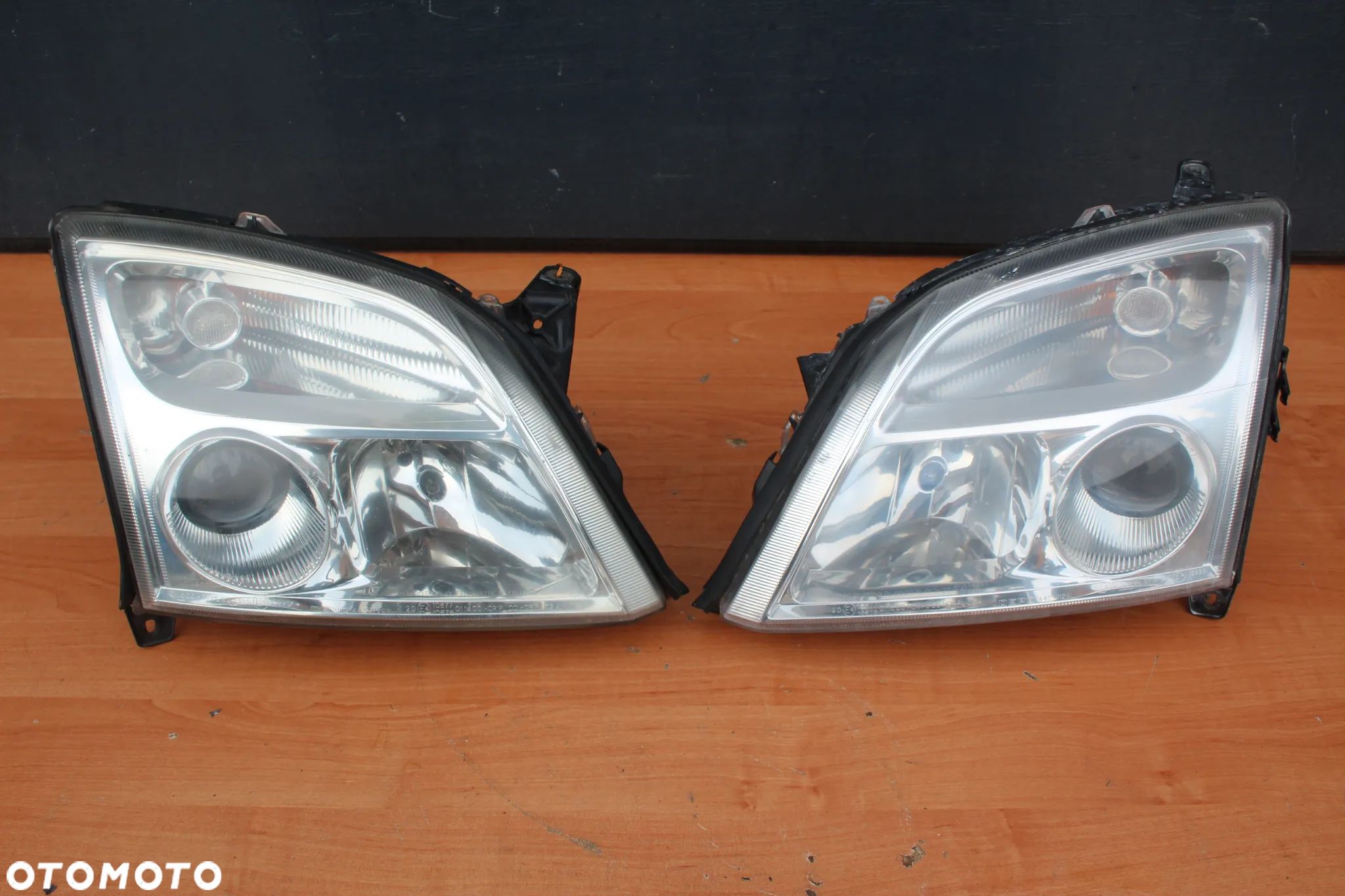 LAMPY LAMPA PRAWY LEWY PRZÓD XENON KOMPLET VECTRA C SIGNUM PRZED LIFTEM EUROPA - 1