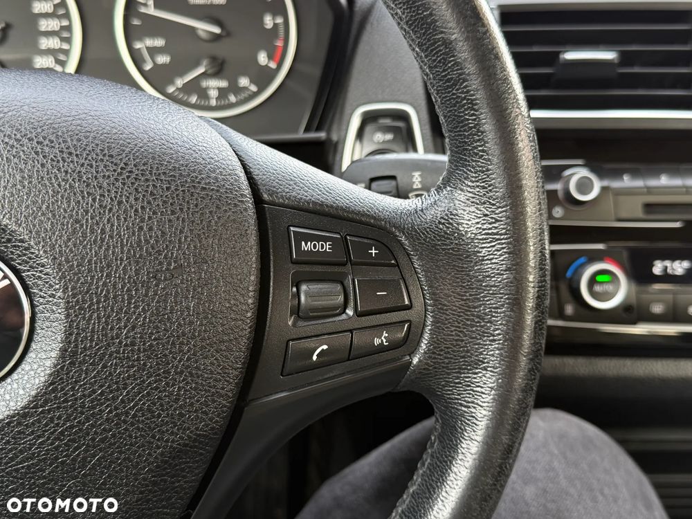 BMW Seria 1 - 27