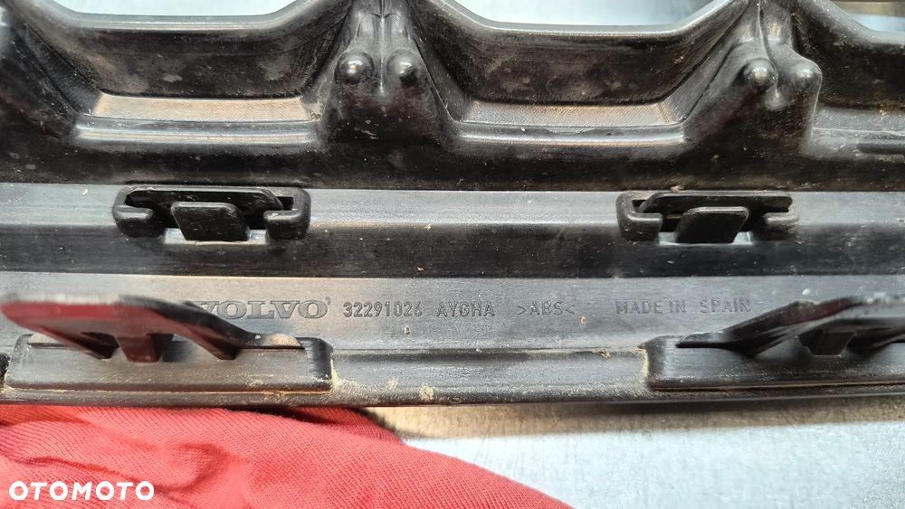 Grill atrapa Volvo XC60 II Lift - 14