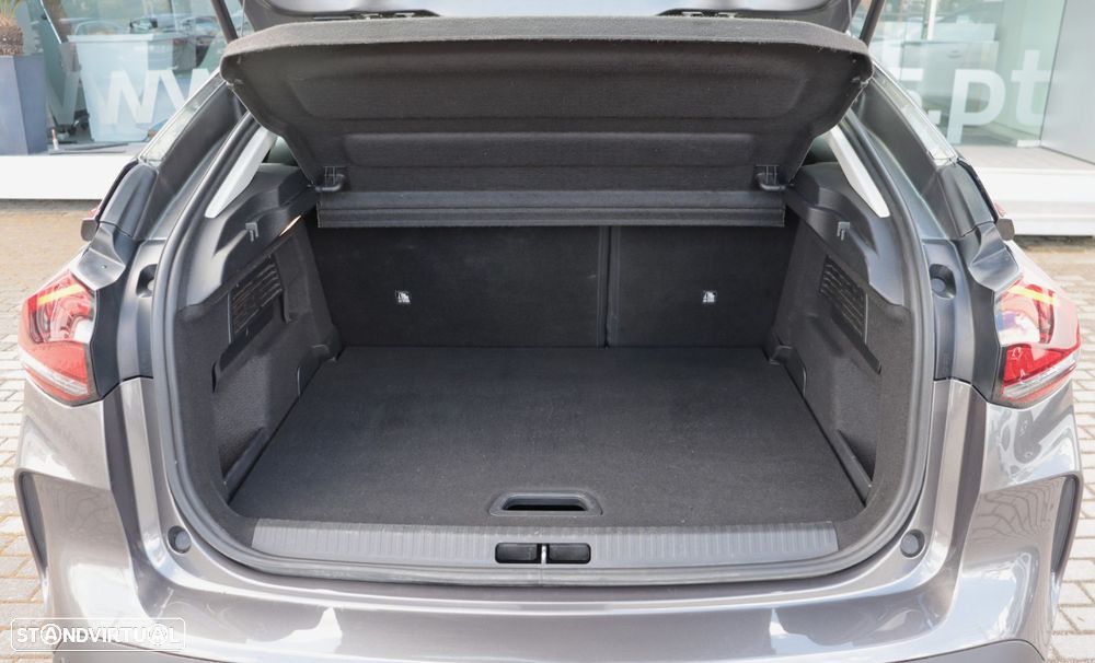 Citroën C4 1.2 PureTech Shine EAT8 - 33