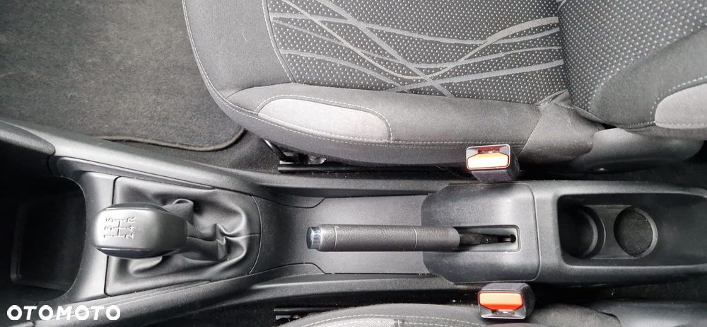 Peugeot 208 68 VTI Active - 17