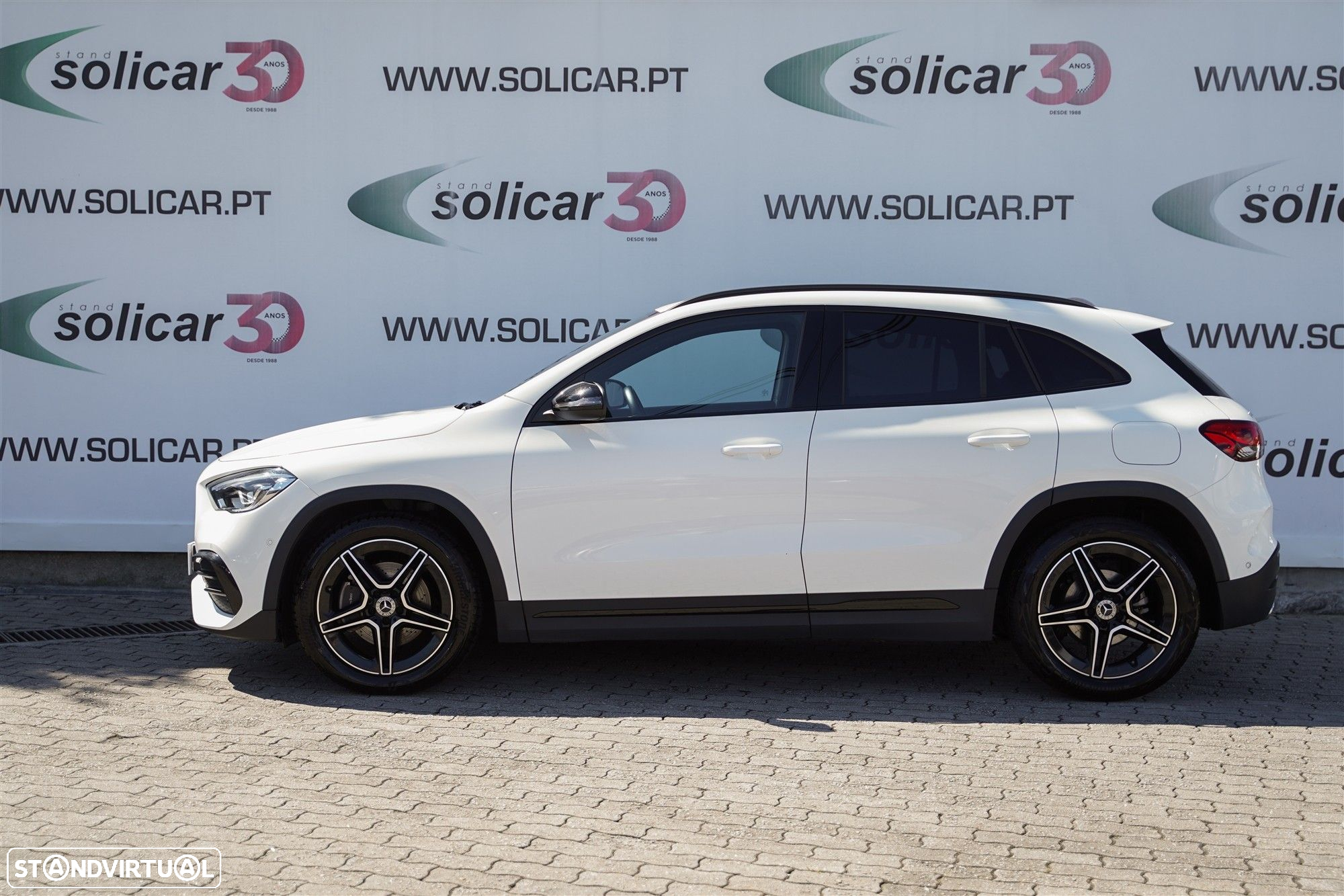 Mercedes-Benz GLA 180 d AMG Line - 11