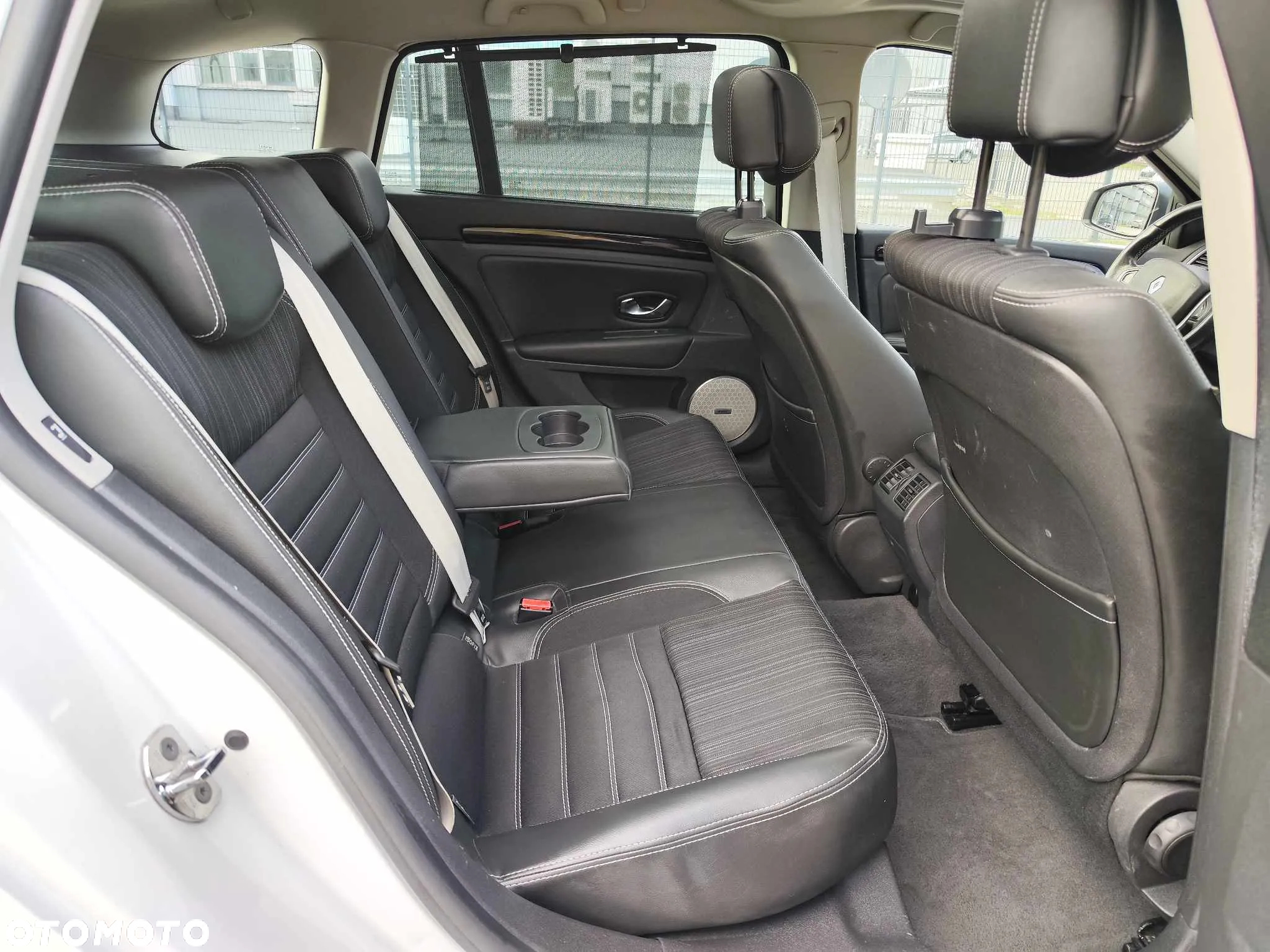 Renault Laguna Grandtour dCi 110 FAP EDC Bose Edition - 19