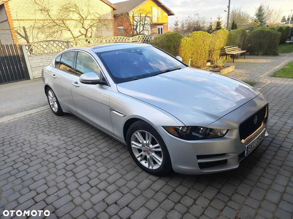 Jaguar XE - 2