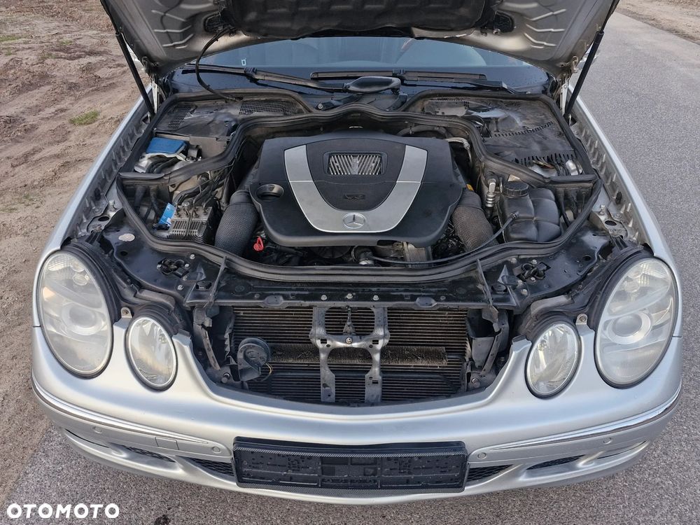 Mercedes-Benz Klasa E 280 4Matic Automatik Elegance - 4