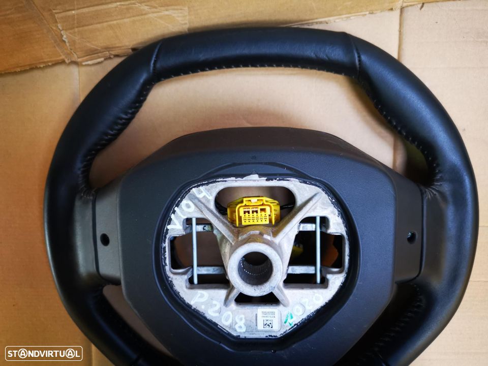 PEUGEOT 208 II VOLANTE V104 - 7