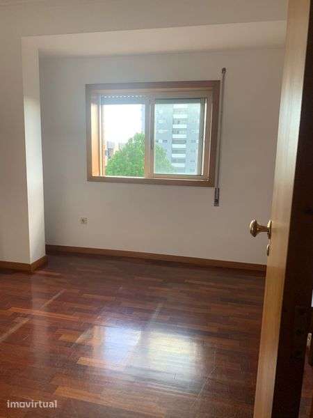 Apartamento t3 para arrendar - Grande imagem: 4/12