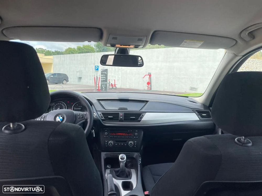 BMW X1 18 d sDrive - 11