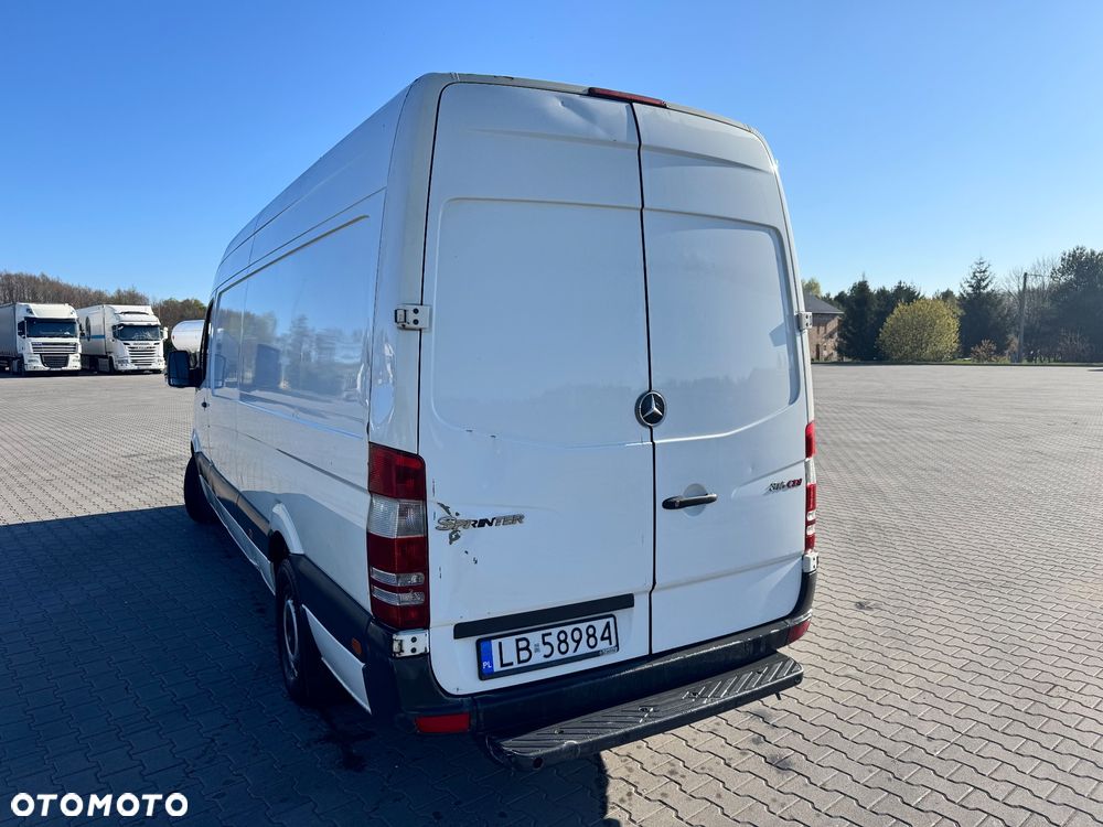 Mercedes-Benz Sprinter - 3