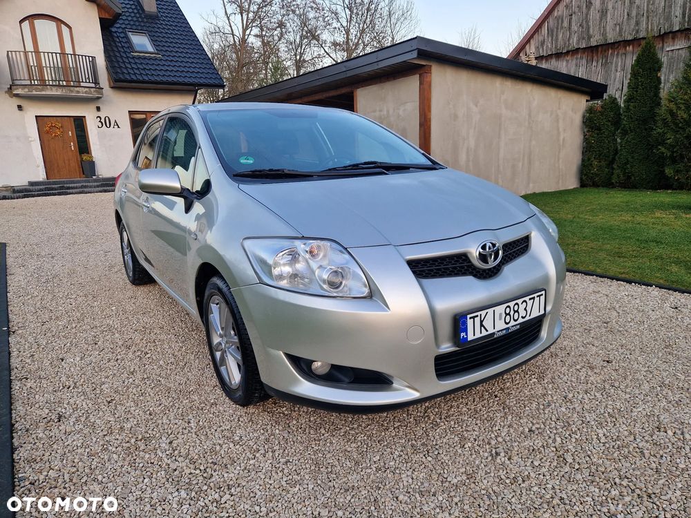 Toyota Auris 1.6 VVT-i Executive - 29