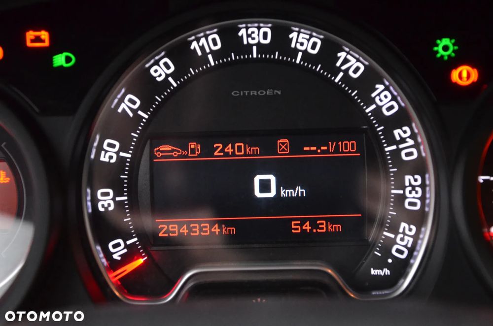 Citroën C5 2.0i 16V Exclusive Equilibre Navi - 12