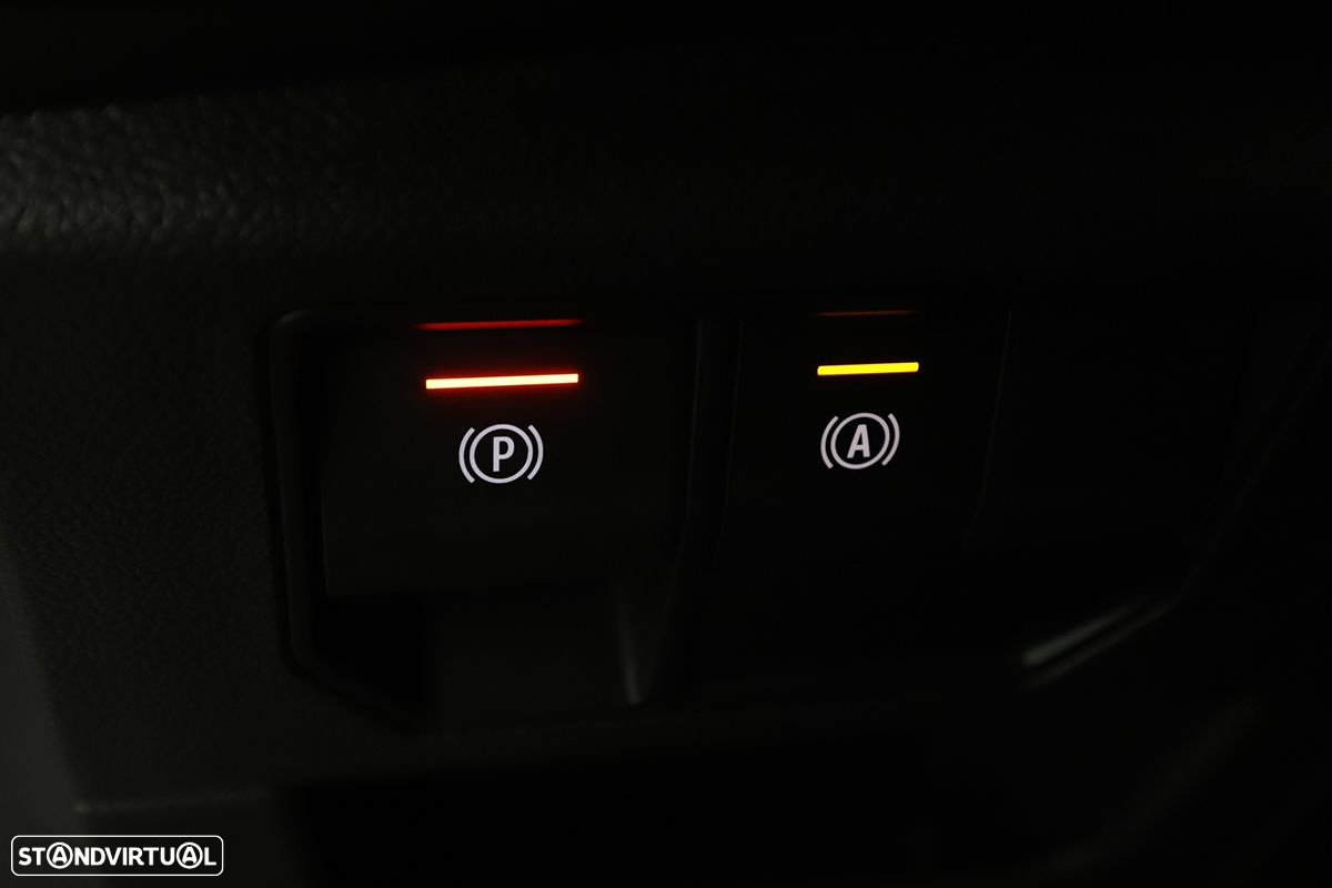 Renault Austral 1.2 E-Tech Iconic Espirit - 21