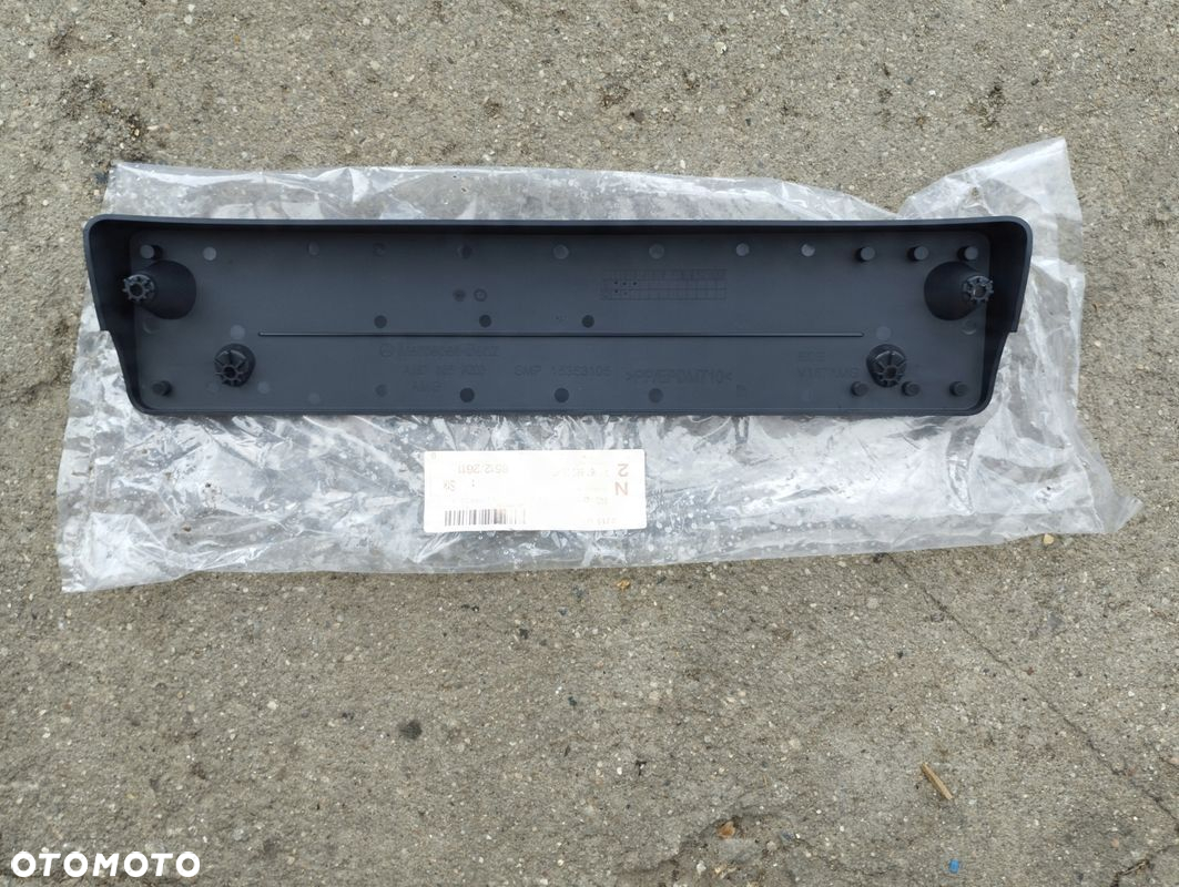 Podkładka pod tablicę rejestracyjną Mercedes GLE W167 A1678859203 NOWA - 3