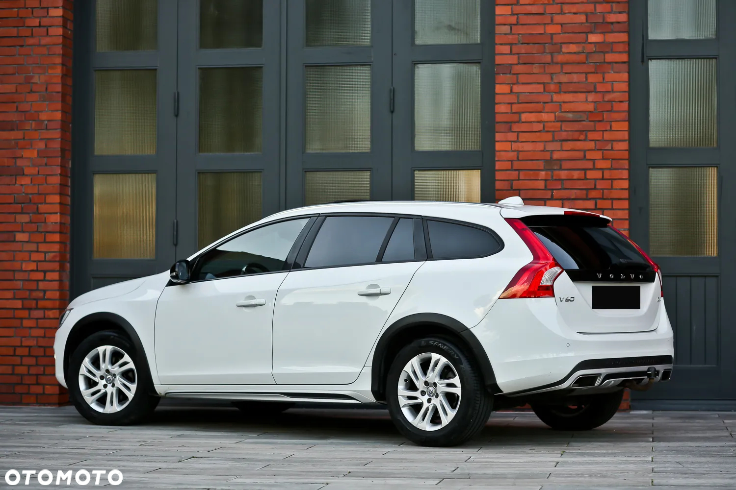 Volvo V60 Cross Country D4 Summum - 12