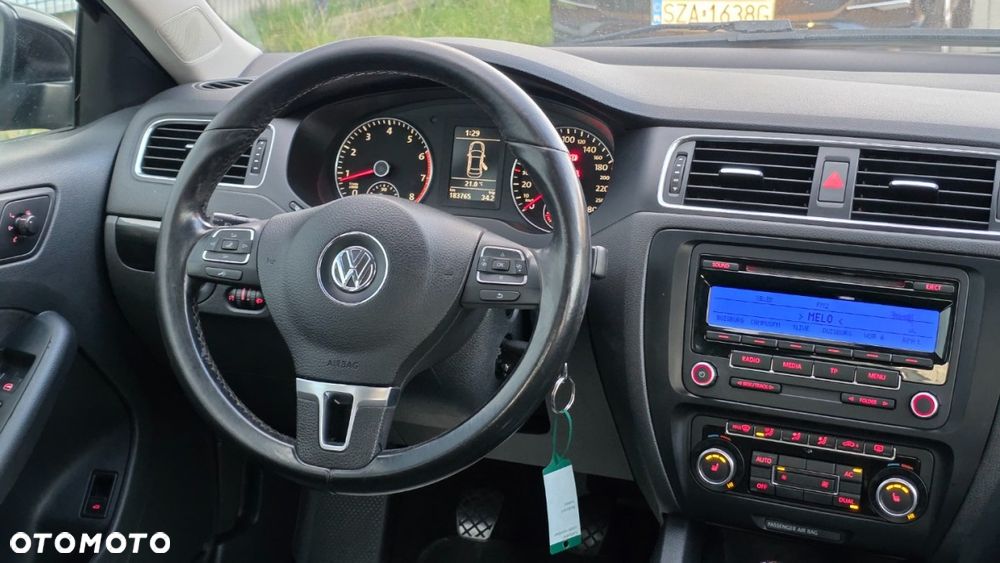 Volkswagen Jetta 1.2 TSI Comfortline Perfectline - 7