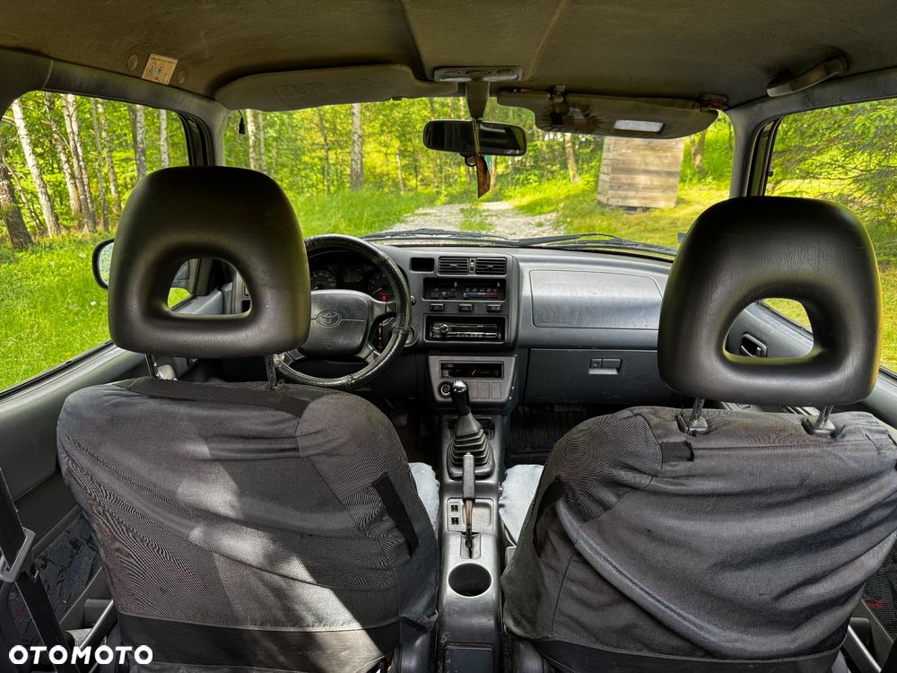 Toyota RAV4 2.0 - 6