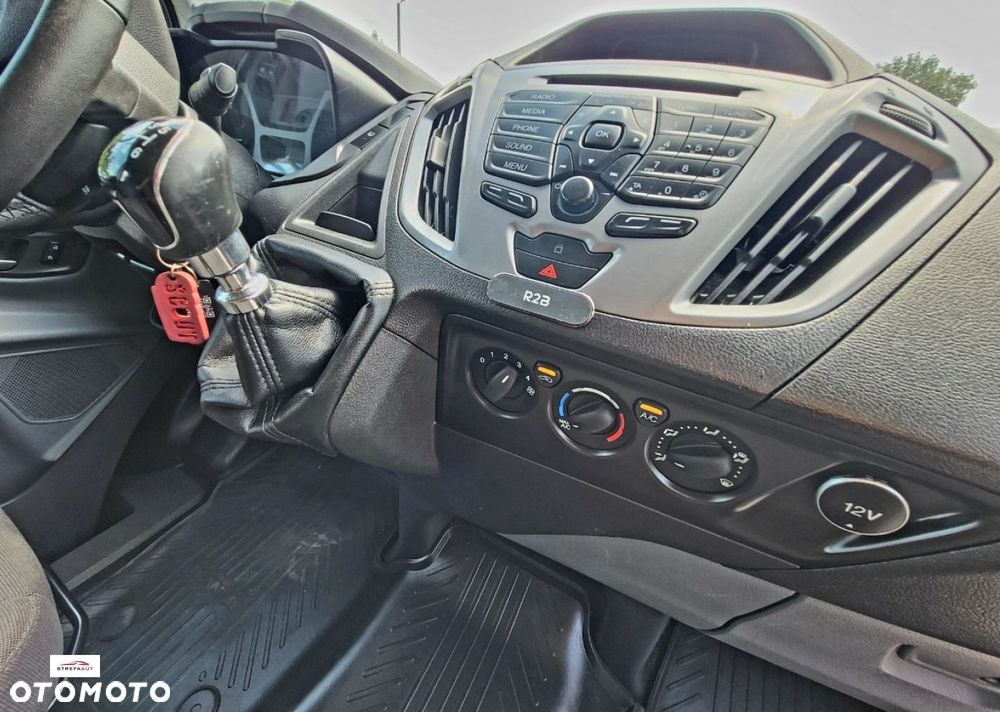 Ford Transit Custom - 13