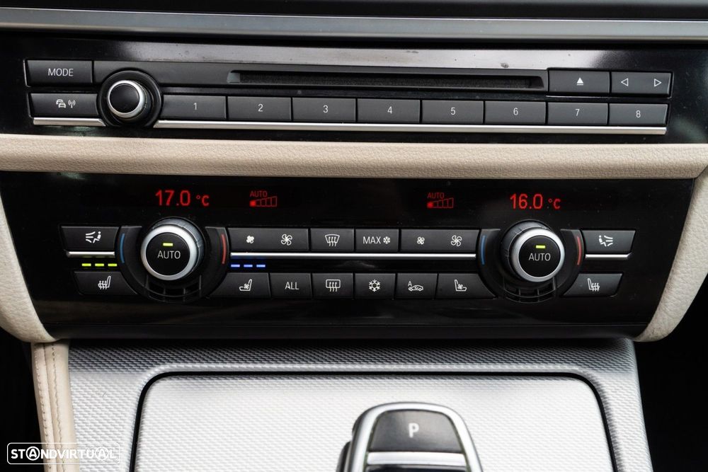 BMW 535 d xDrive Pack M Auto - 28