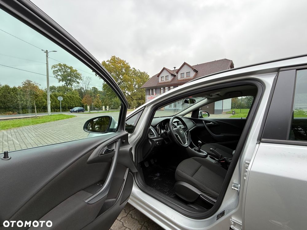 Opel Astra IV 1.4 T Active EU6 - 9