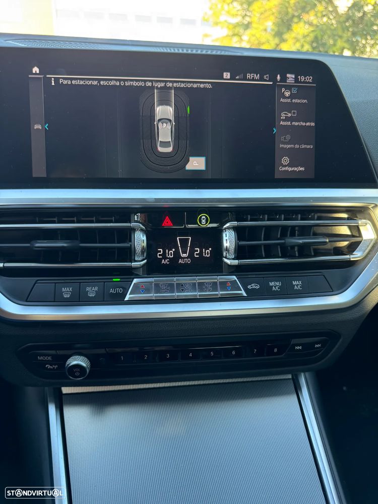 BMW 320 d Line Sport Auto - 42