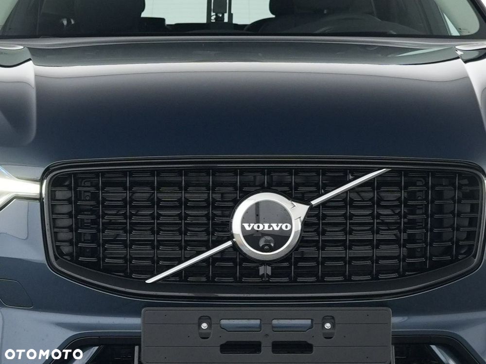 Volvo XC 60 B5 B AWD Ultra Dark - 4