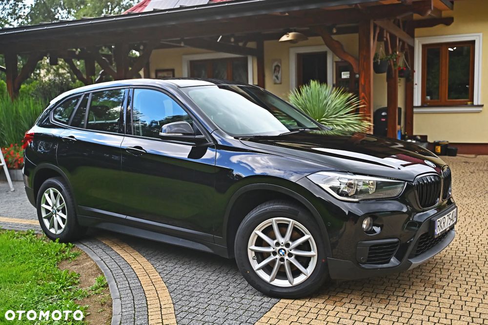 BMW X1 xDrive18d Sport Line - 13