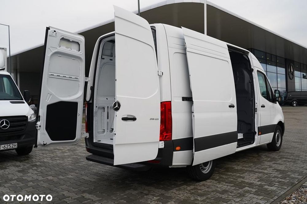 Mercedes-Benz Sprinter 315 CDI Standard BASE 9G-Tronic 9m3 - 21